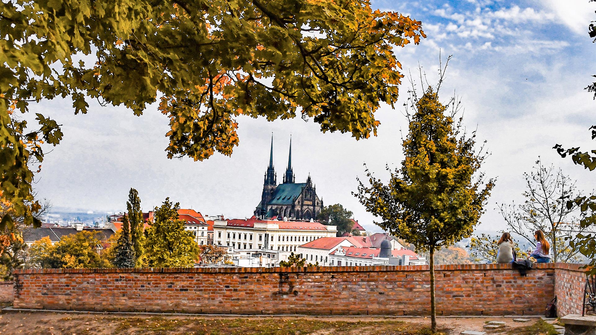 Vistas de la catedral de san pedro y pablo de Brno